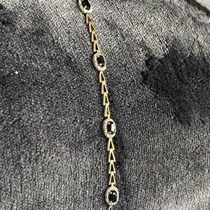 Sapphire bracelet 6in 14k gold.